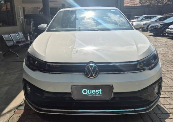 VOLKSWAGEN VIRTUS 1.0 200 TSI HIGHLINE AUTOMÁTICO